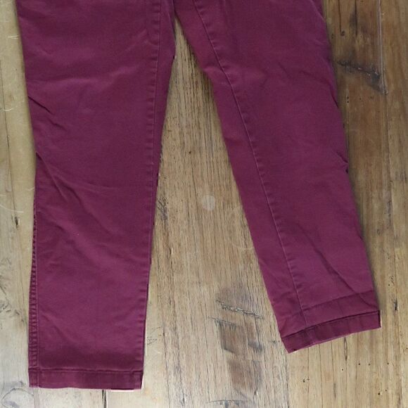 GAP FOR GOOD BURGUNDY GIRLFRIEND KHAKI SIZE 2 - Picture 6 of 8